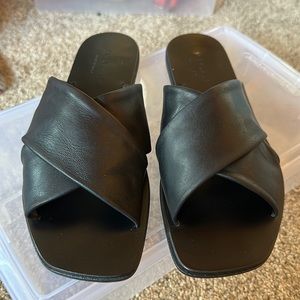 Everlane Leather Sandals NWOT